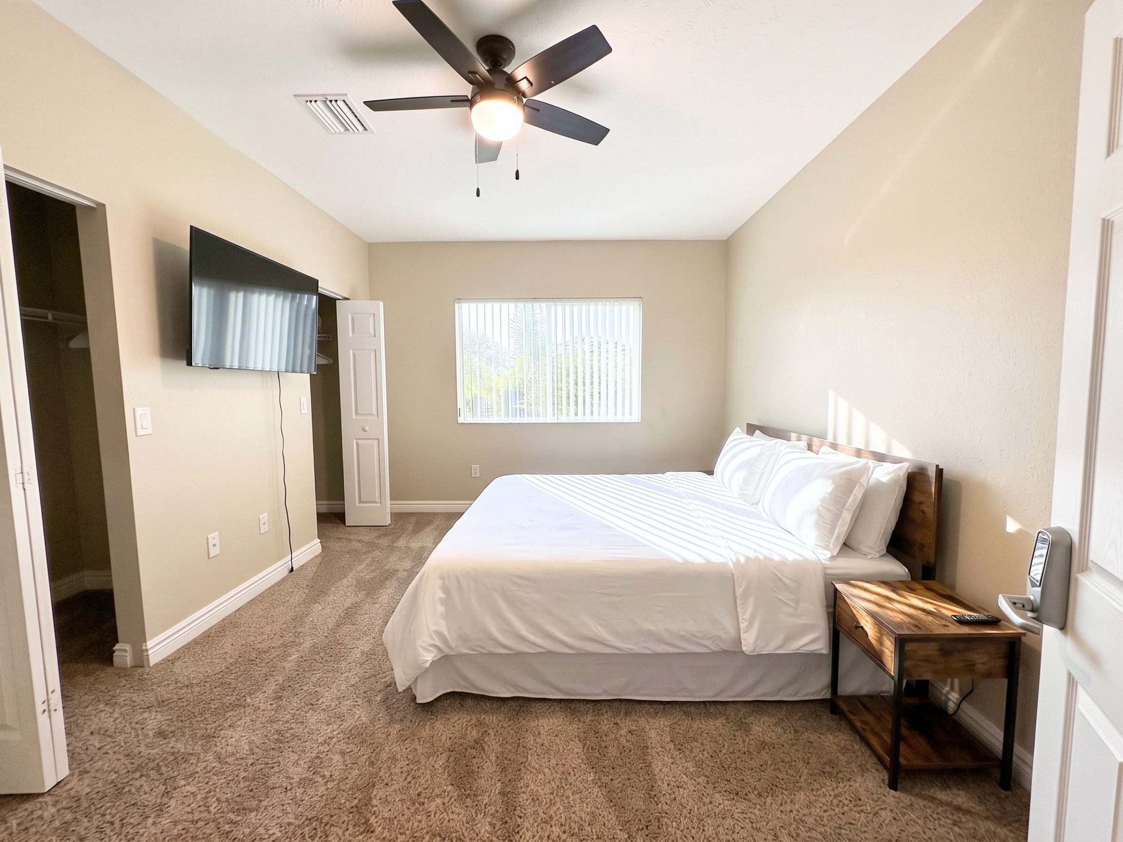 7843 Catalina Circle, photo 13